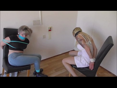 ❤️ Priklausomas / surištas ir sučiauptas / nelaimės ištikta mergina ❌ Porno prie mūsų ❤