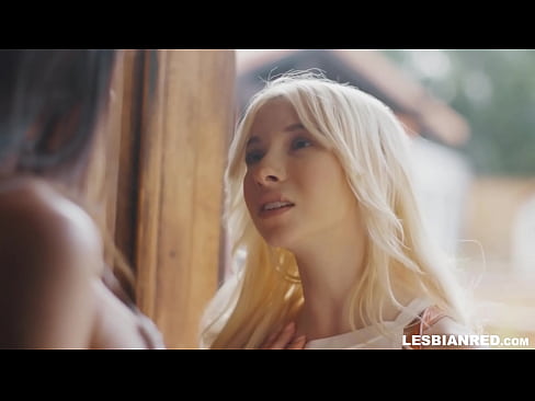 ❤️ Mergina grįžta namo po kelių mėnesių ir baigia valgyti savo patėvio putę ❌ Porno prie mūsų ❤